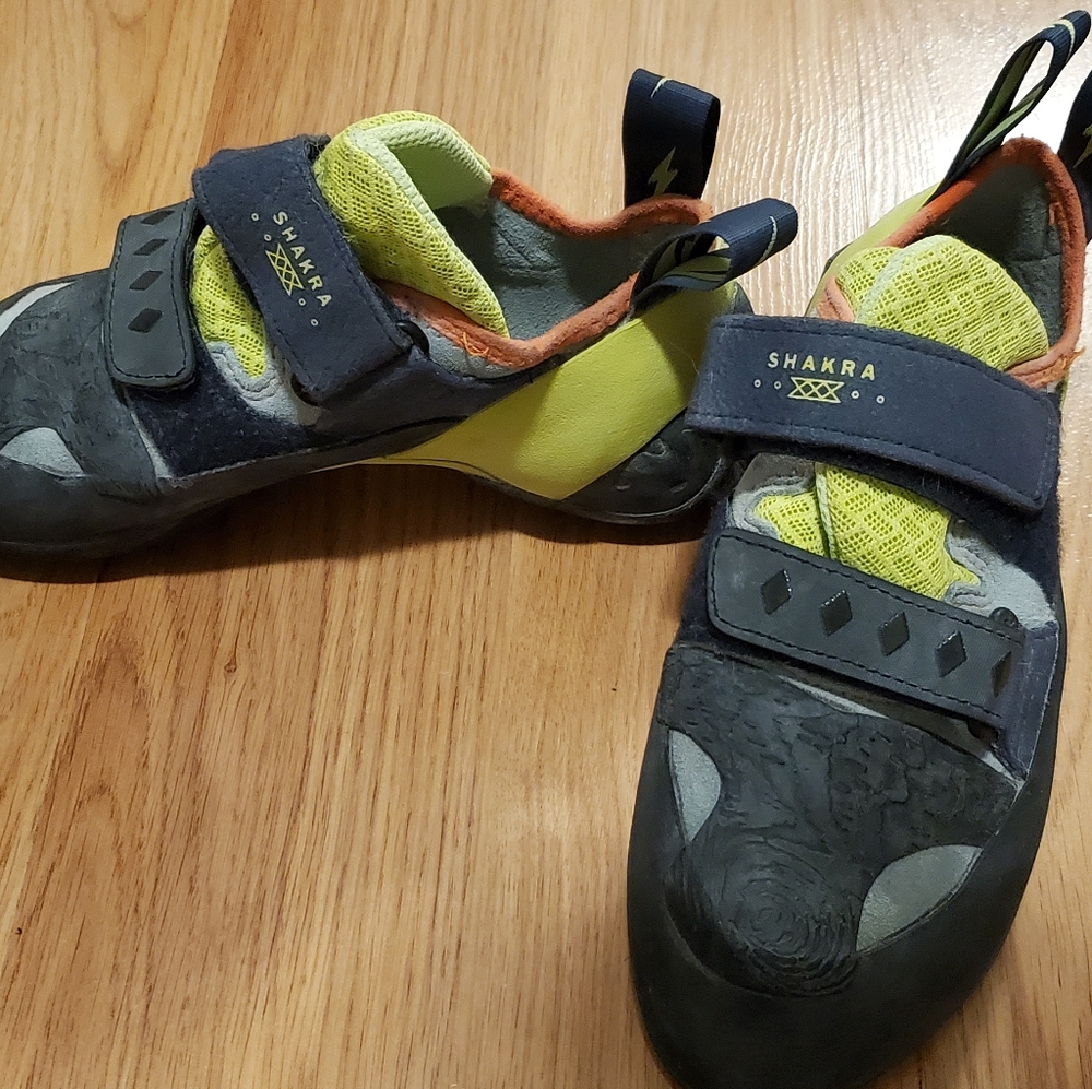 EvolvShakra Climbing Shoe